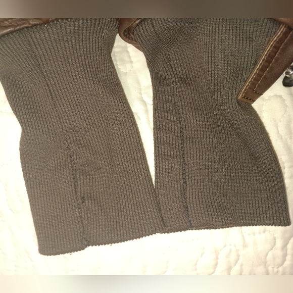 Classic Brown Leather Jacket with Hoodie - Picture 10 of 10